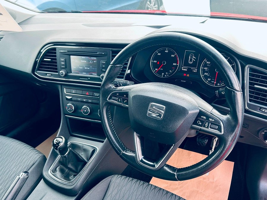 2014 SEAT Leon photo 13