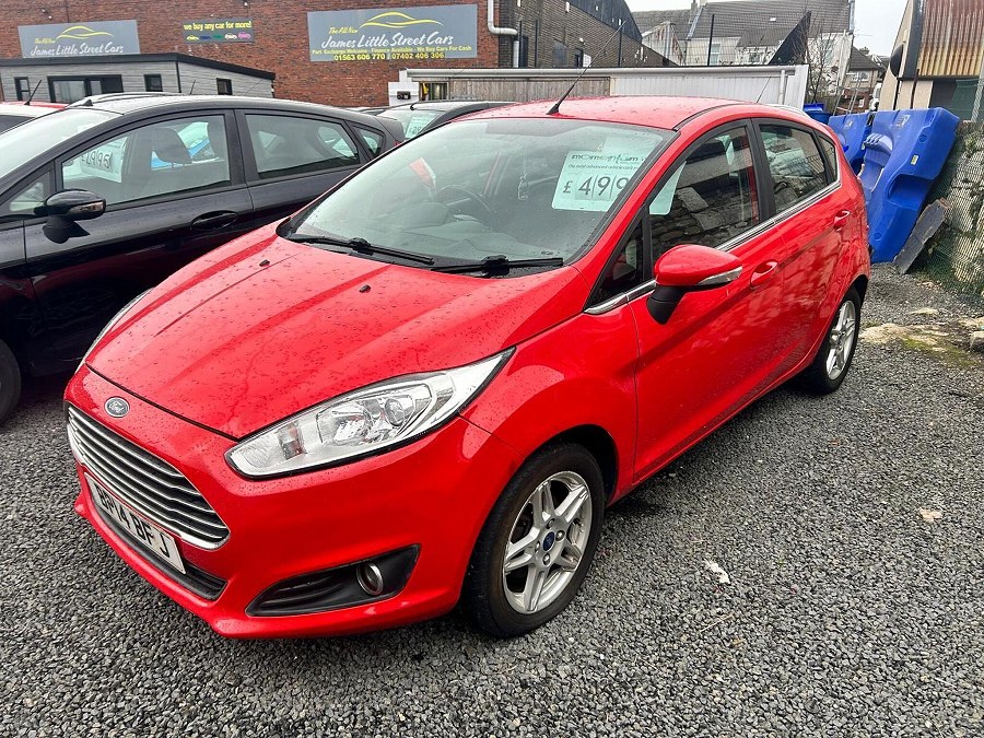 2014 Ford Fiesta photo 3