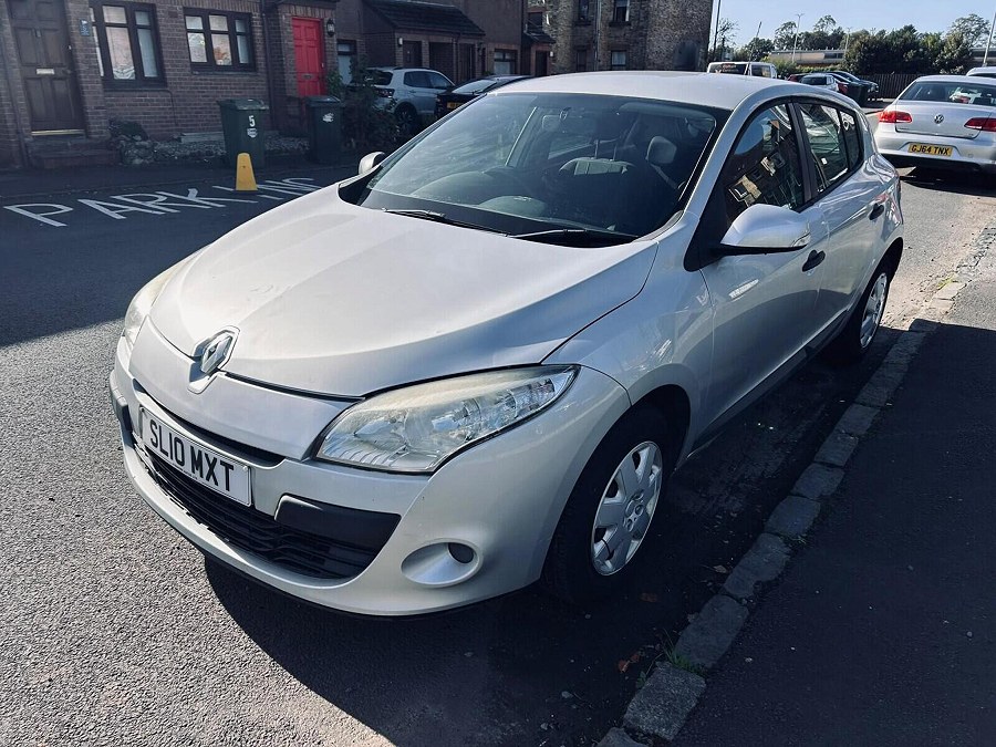 2010 Renault Megane photo 5