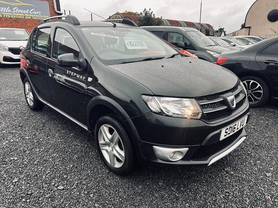 2016 Dacia Sandero Stepway photo 1
