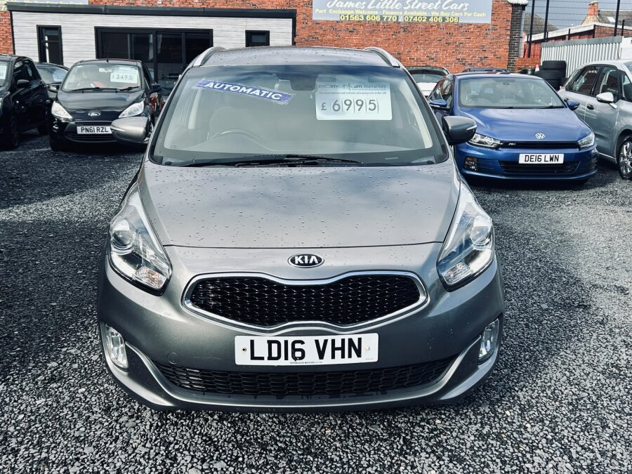 2016 Kia Carens photo 2