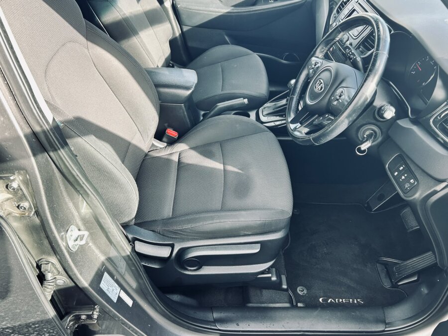 2016 Kia Carens photo 8