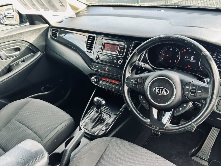 2016 Kia Carens photo 10