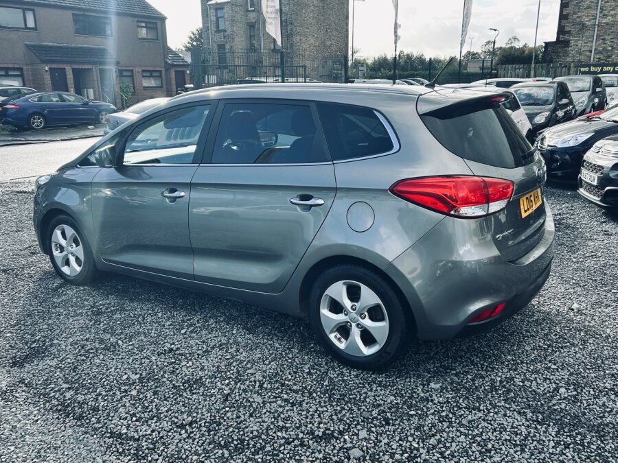 2016 Kia Carens photo 6