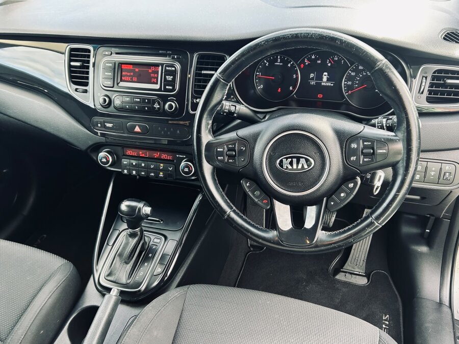 2016 Kia Carens photo 11