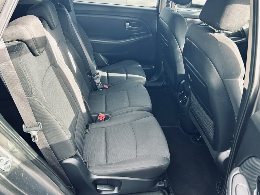 2016 Kia Carens photo 7