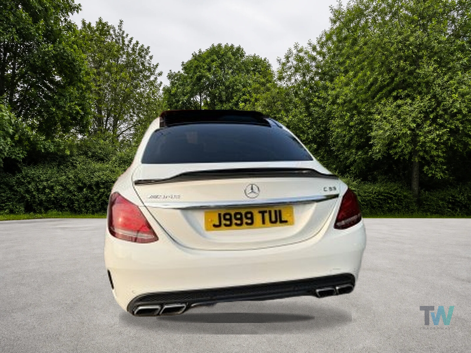 Mercedes-Benz C63