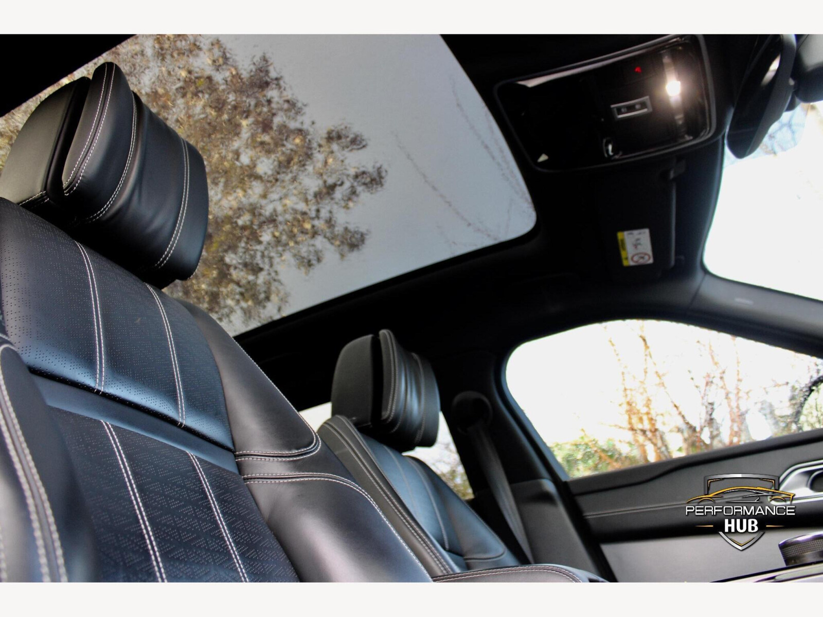2019 Range Rover Velar image 8