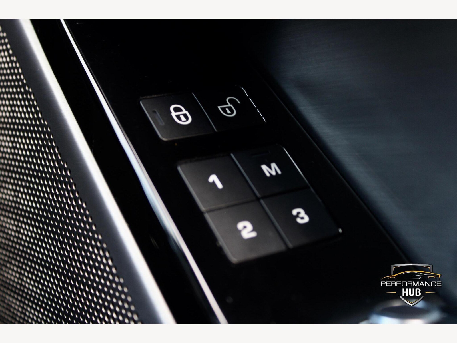 2019 Range Rover Velar image 12