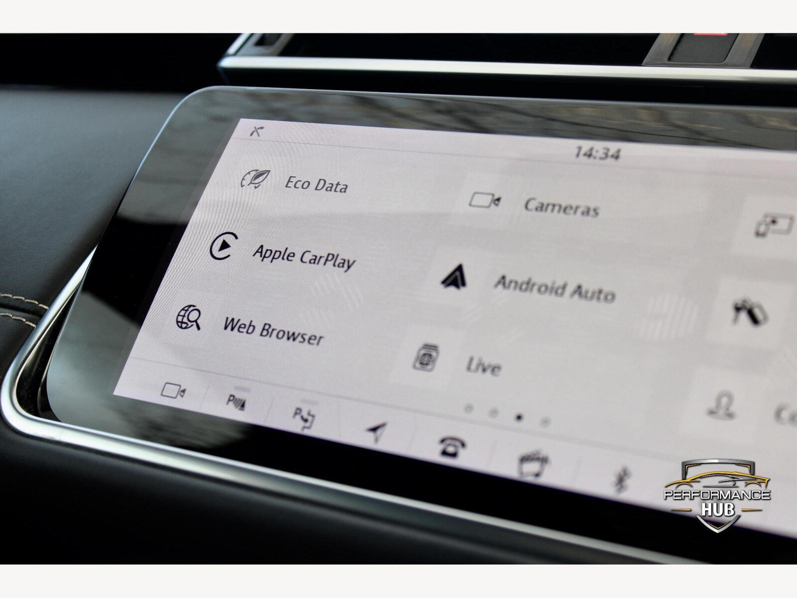 2019 Range Rover Velar image 21