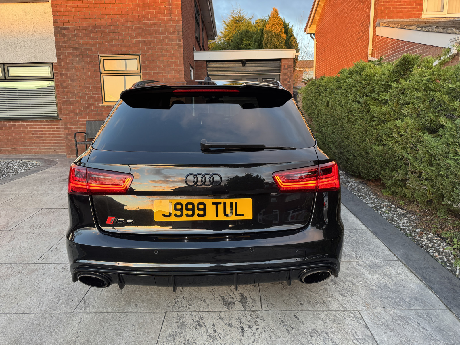 2017 Audi RS6 Avant image 19