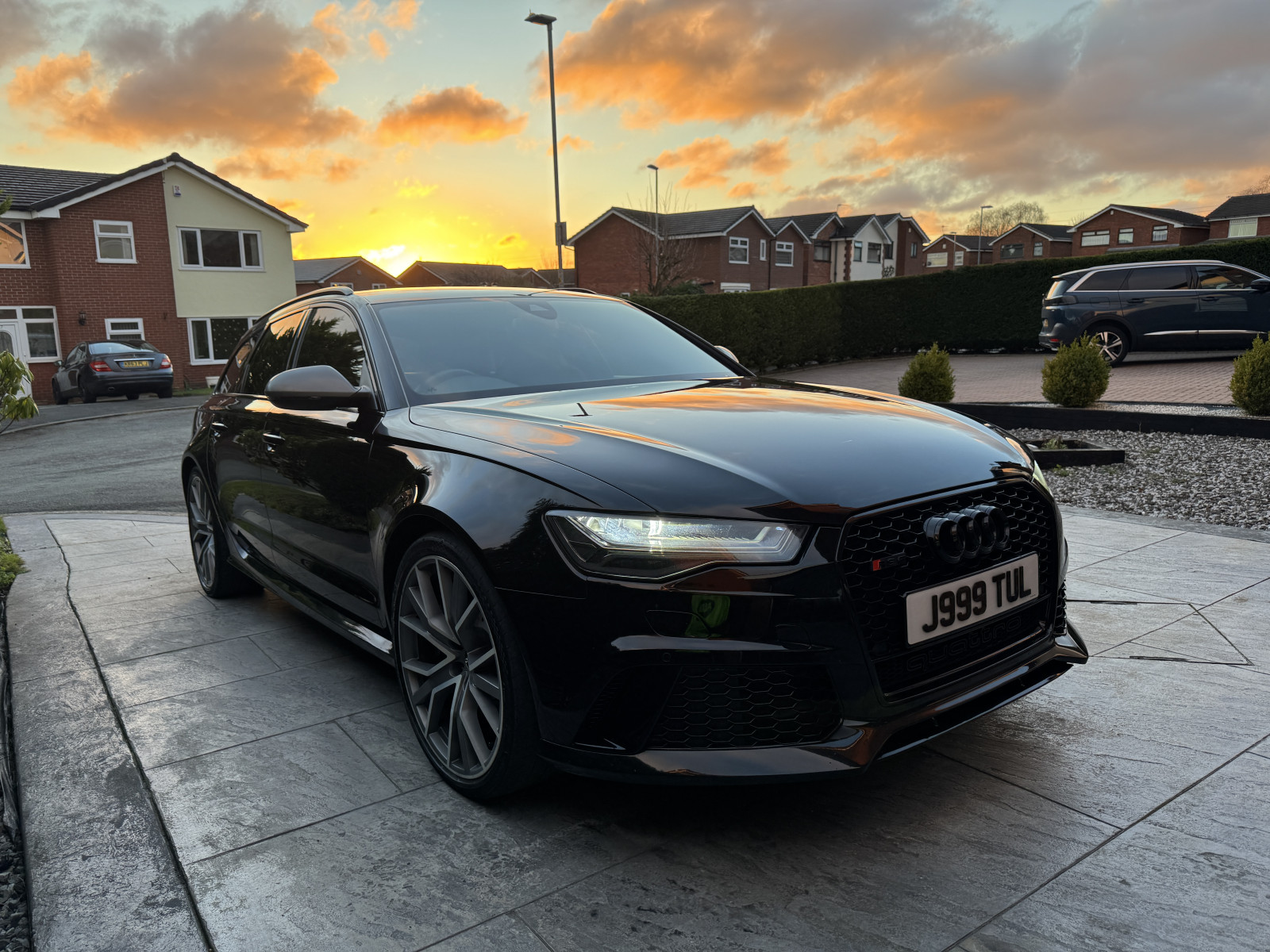 2017 Audi RS6 Avant image 21
