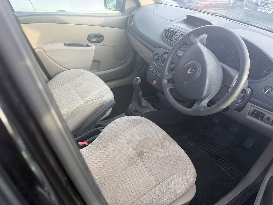 2006 Renault Clio photo 13