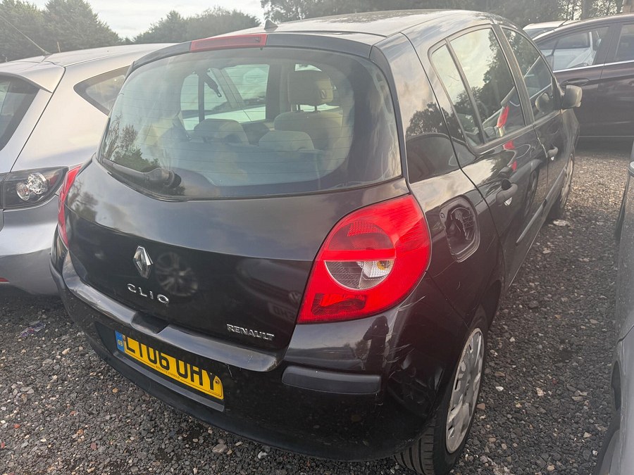 2006 Renault Clio photo 8