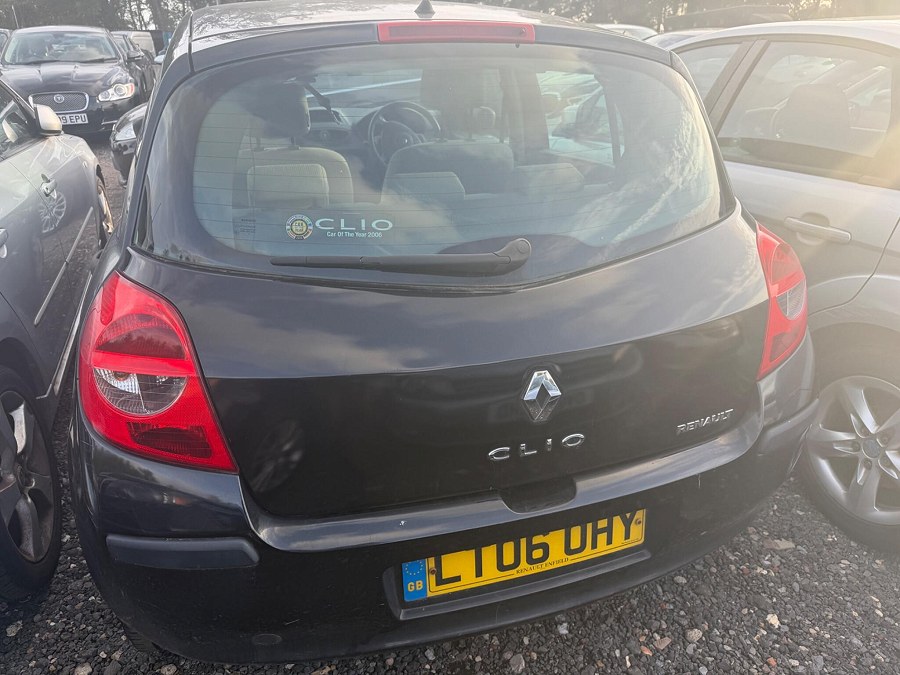 2006 Renault Clio photo 11