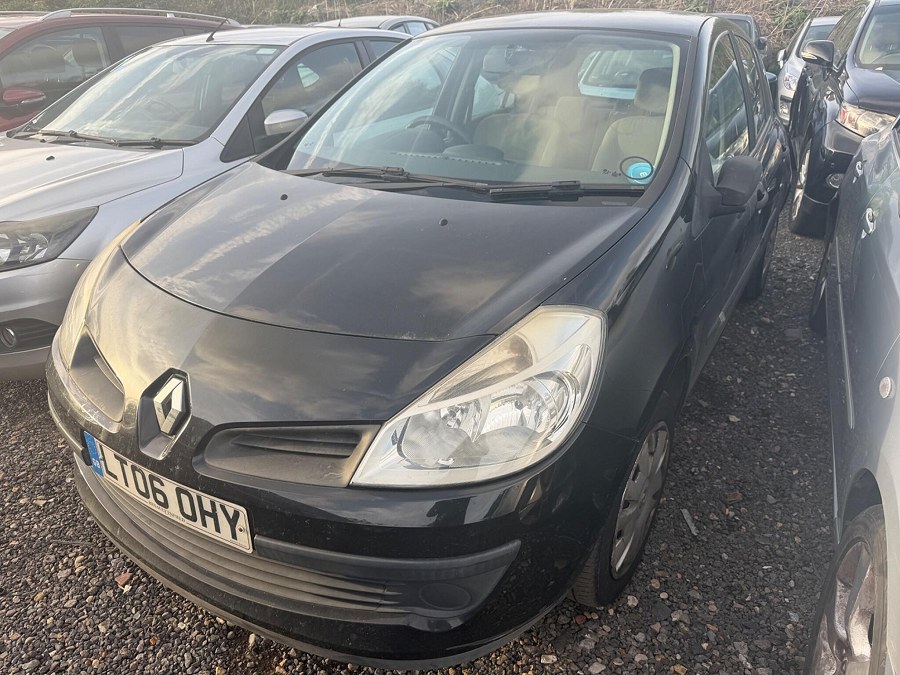 2006 Renault Clio photo 2