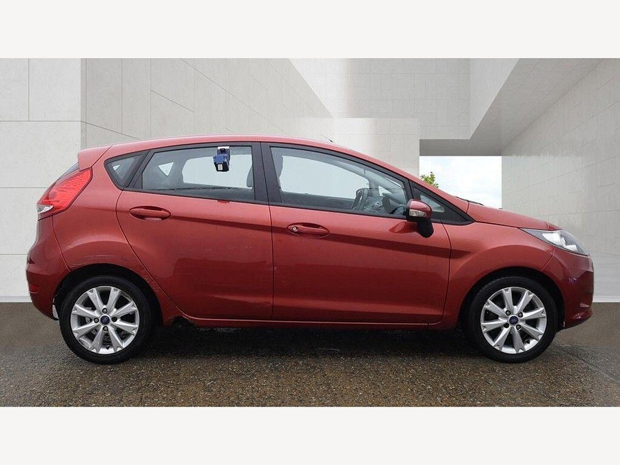 2009 Ford Fiesta photo 5