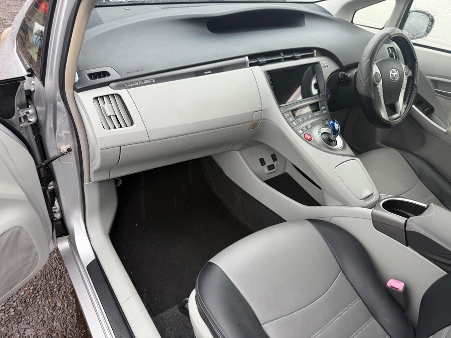 2019 Toyota Prius photo 12