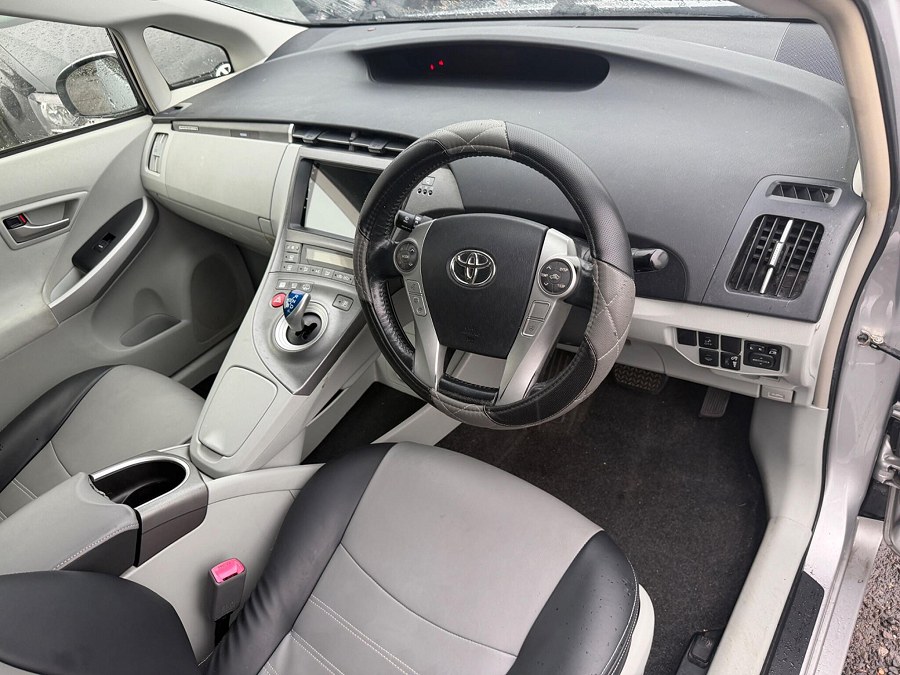 2019 Toyota Prius photo 14