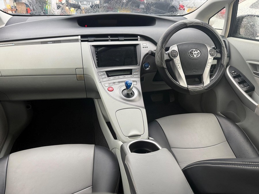 2019 Toyota Prius photo 13
