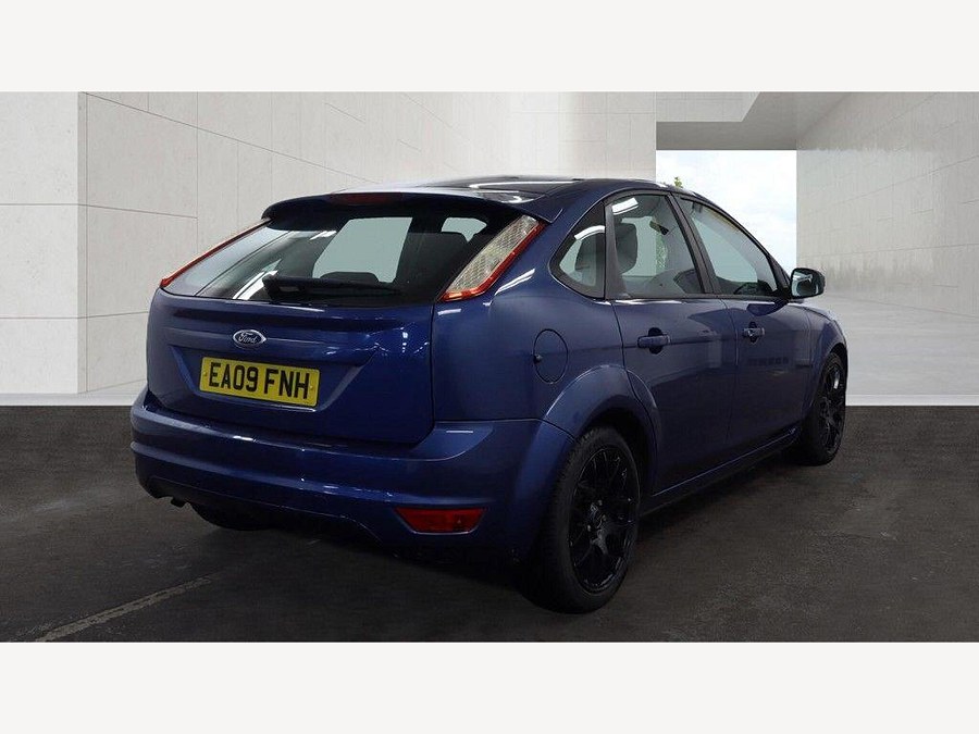 2009 Ford Focus photo 4