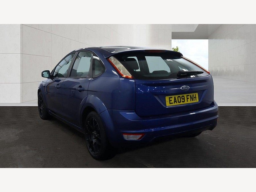 2009 Ford Focus photo 3