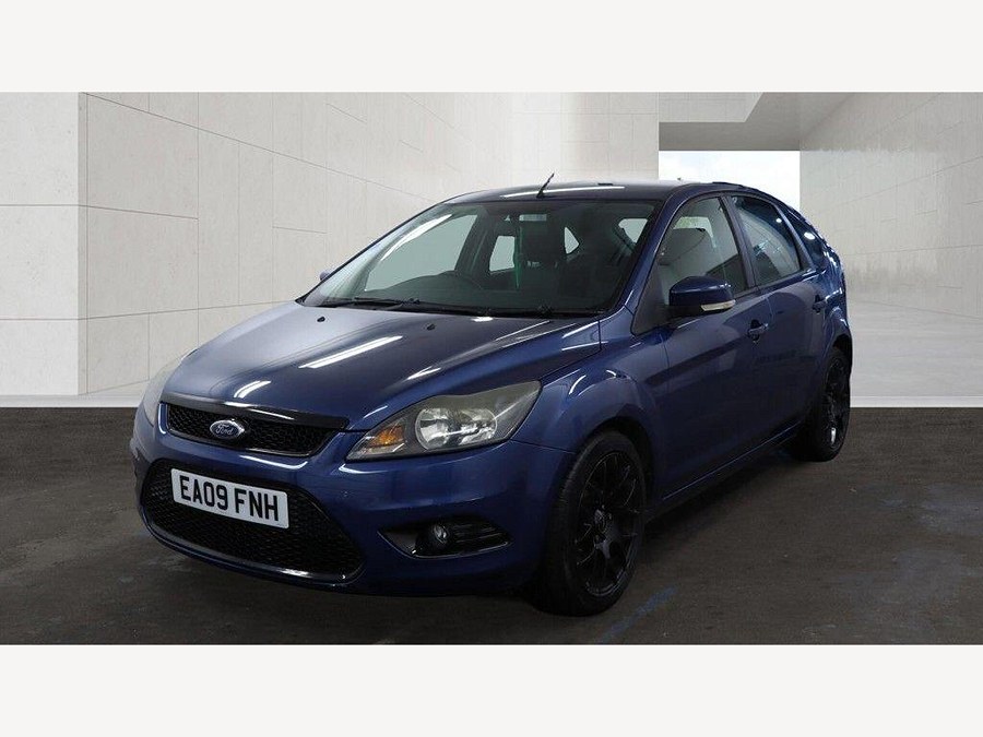 2009 Ford Focus photo 2