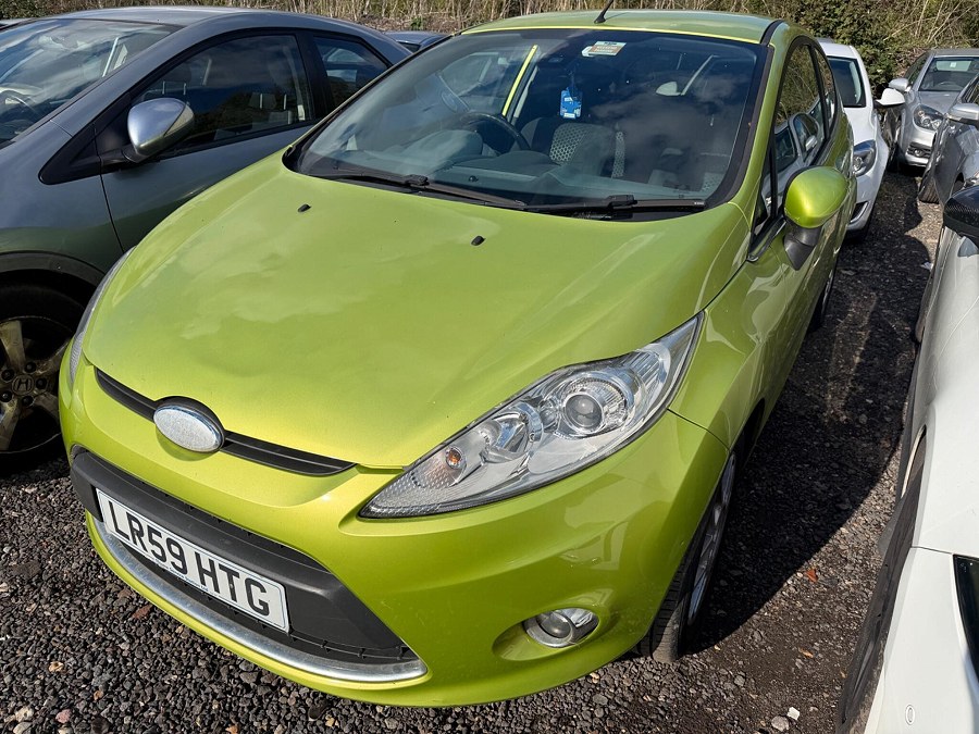 2009 Ford Fiesta photo 2
