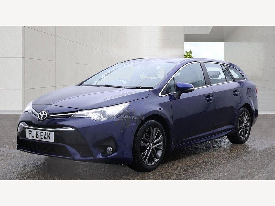 2016 Toyota Avensis photo 5