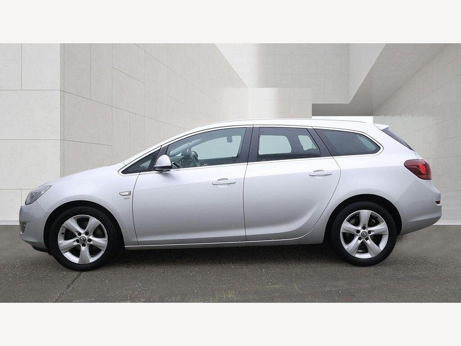 2012 Vauxhall Astra photo 10