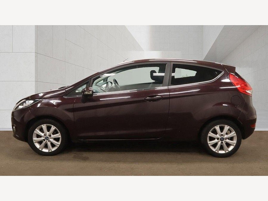 2009 Ford Fiesta photo 6