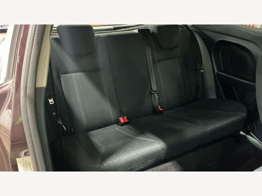 2009 Ford Fiesta photo 10