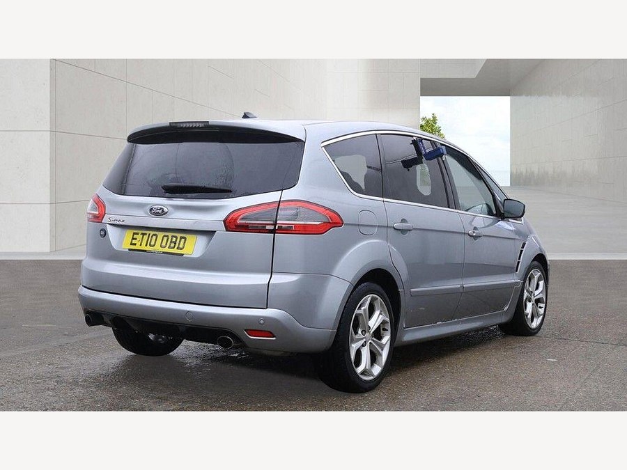 2010 Ford S-Max photo 4
