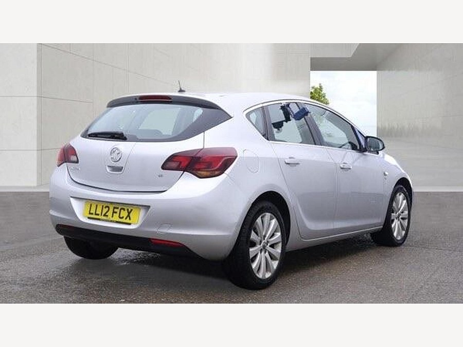 2012 Vauxhall Astra photo 6