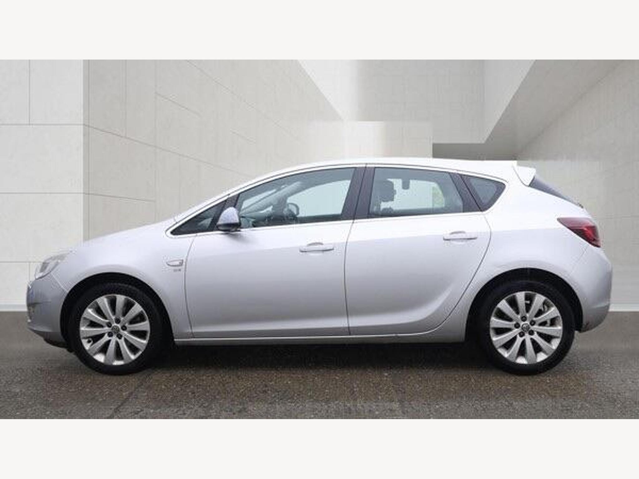 Vauxhall Astra photo 2