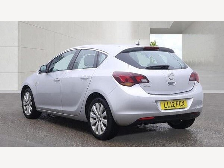 2012 Vauxhall Astra photo 5