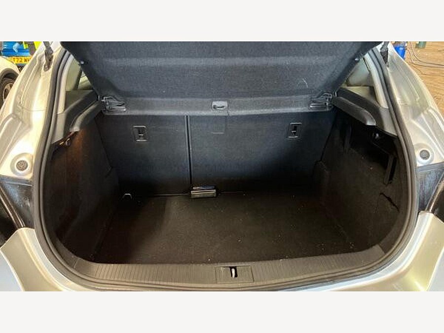 2012 Vauxhall Astra photo 9