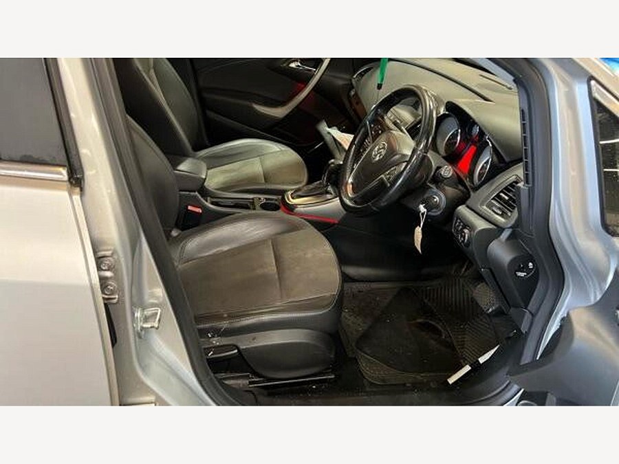 2012 Vauxhall Astra photo 10