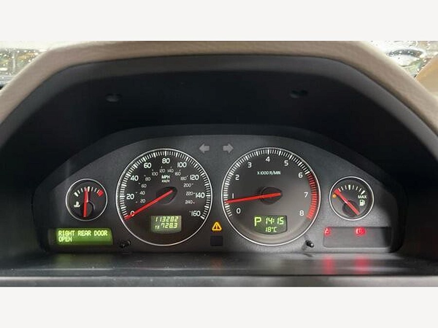 2005 Volvo XC90 photo 12