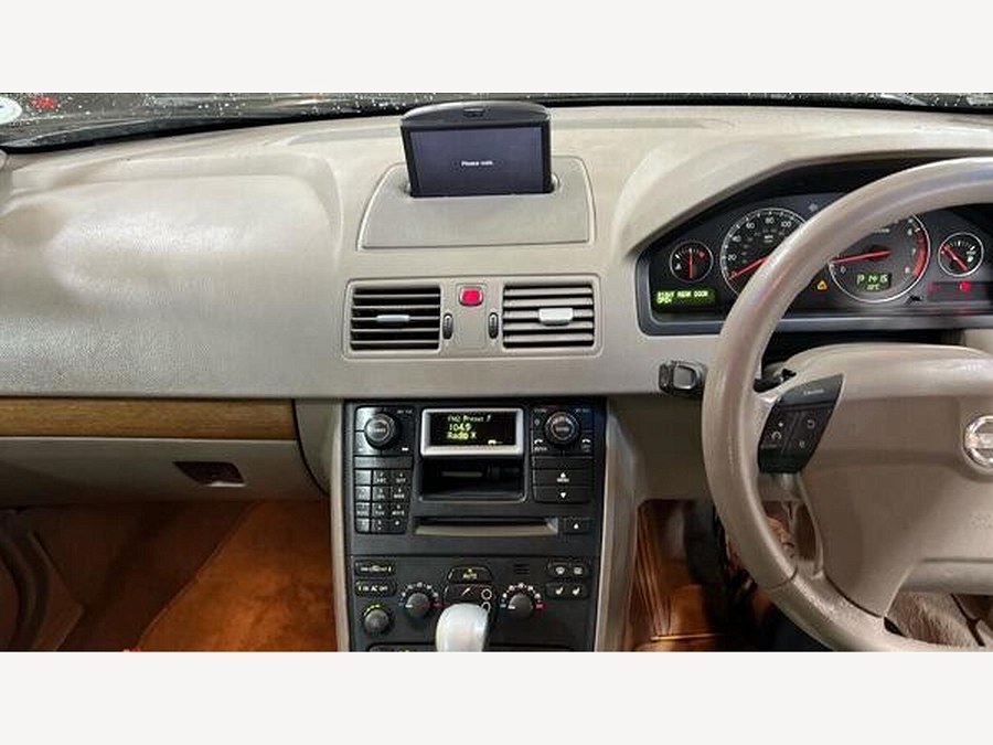 2005 Volvo XC90 photo 13
