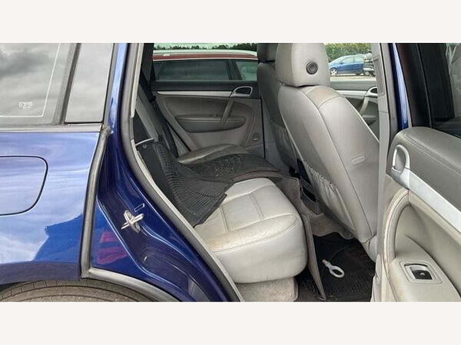 2007 Porsche Cayenne photo 5