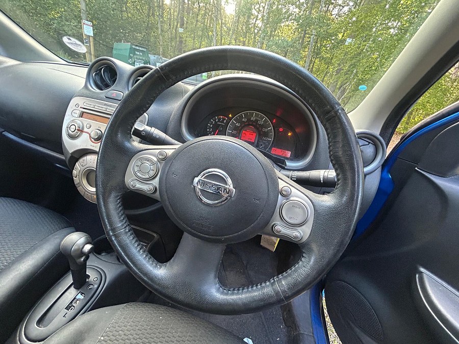 Nissan Micra photo 2