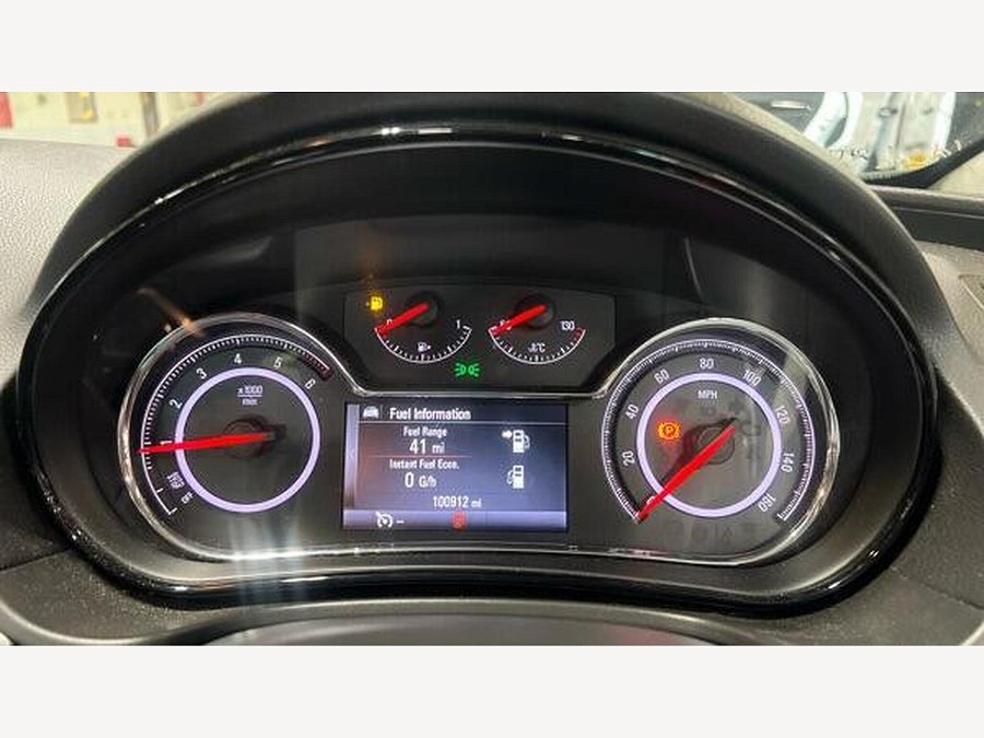 2015 Vauxhall Insignia photo 13