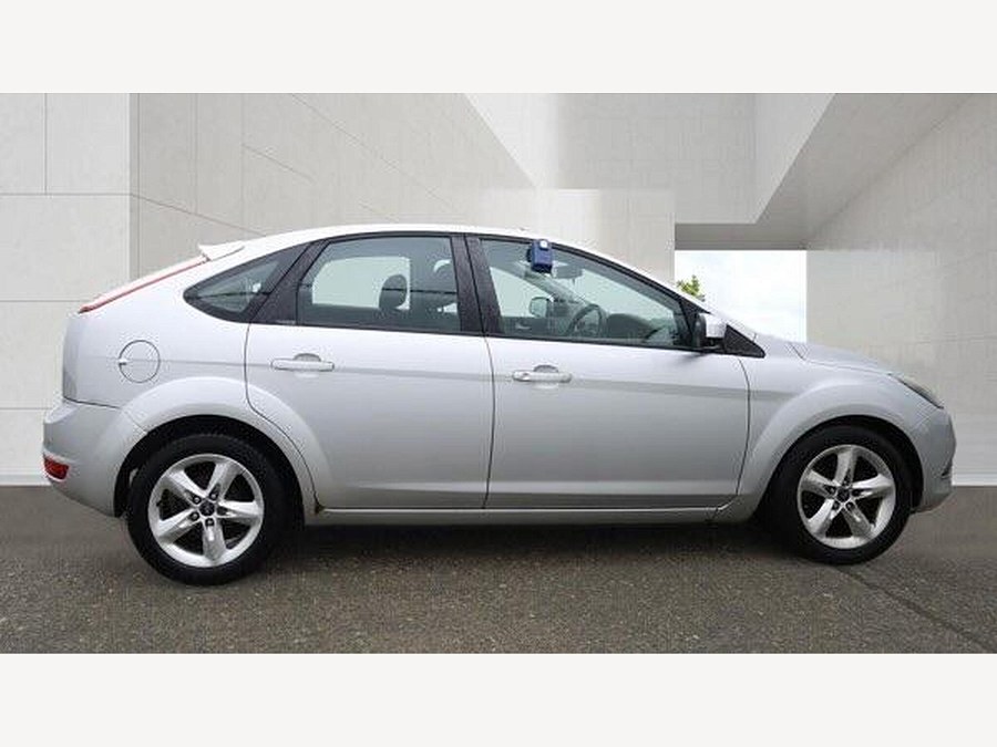 Ford Focus photo 2