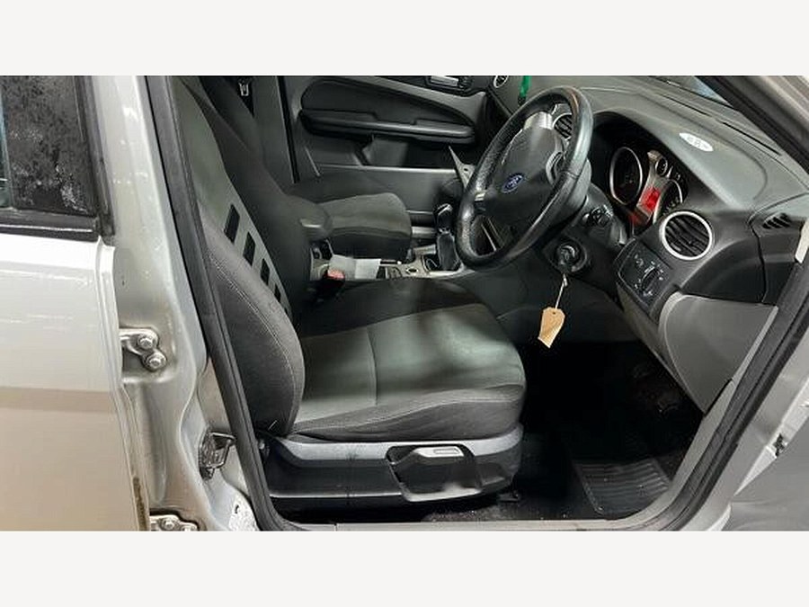 2009 Ford Focus photo 10