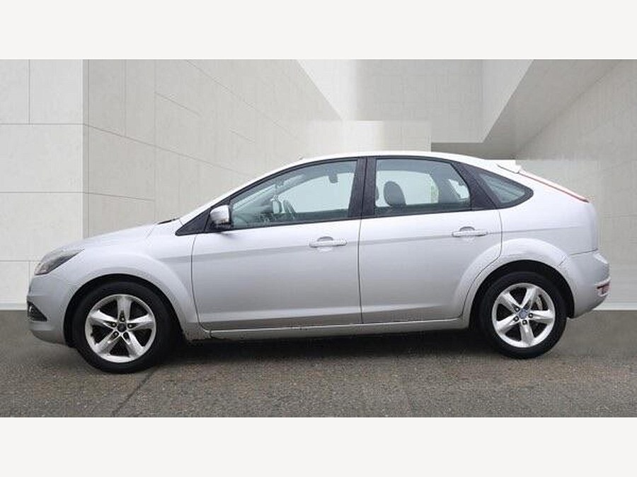 2009 Ford Focus photo 3