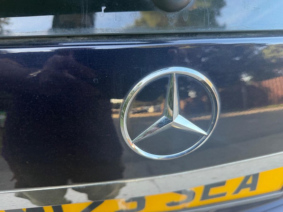 2010 Mercedes-Benz E Class photo 12