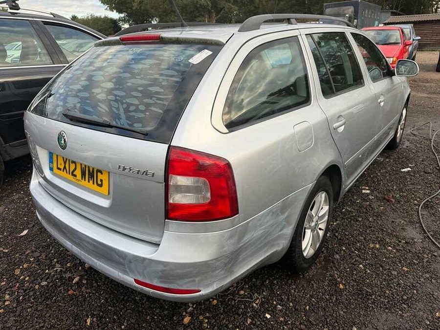 2012 Skoda Octavia photo 10