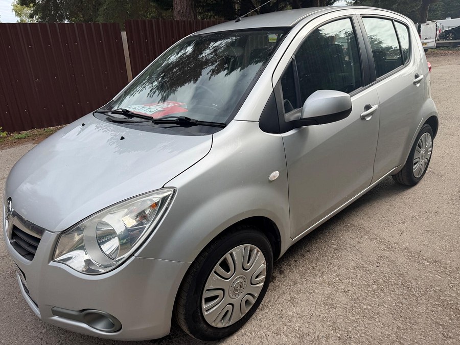 2013 Vauxhall Agila photo 6