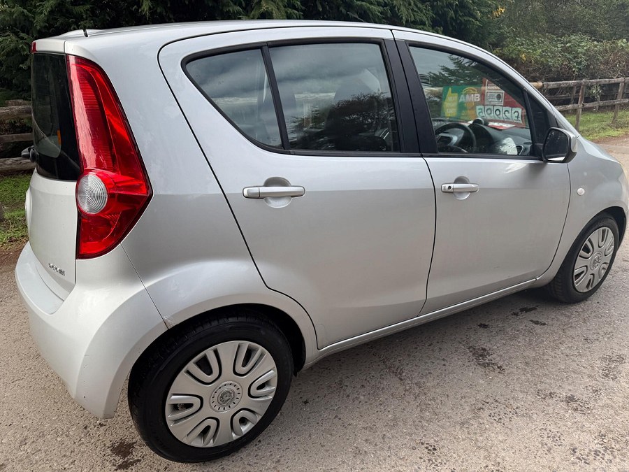 2013 Vauxhall Agila photo 12